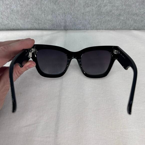 Quay By The Way Black Oversized Sunglasses cat Eye Silver Accent - Picture 4 of 9